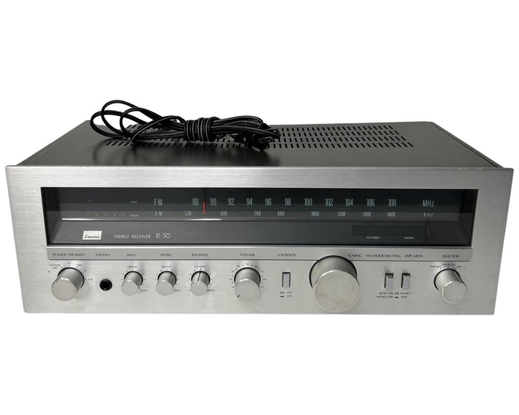 Vintage Sansui Stereo Reciver R-30 (1 of 7)