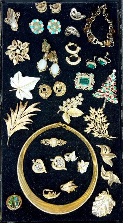 Lot of Designer Costume Jewelry- Trifari, Boucher: Lot of Mostly Designer Costume Jewelry including Boucher Brooch, Grosse Earrings, Swarovski Earrings, Monet Necklace, multipleTrifari Earrings and Brooches. Some Gold Filled and Gold Plated. All are i