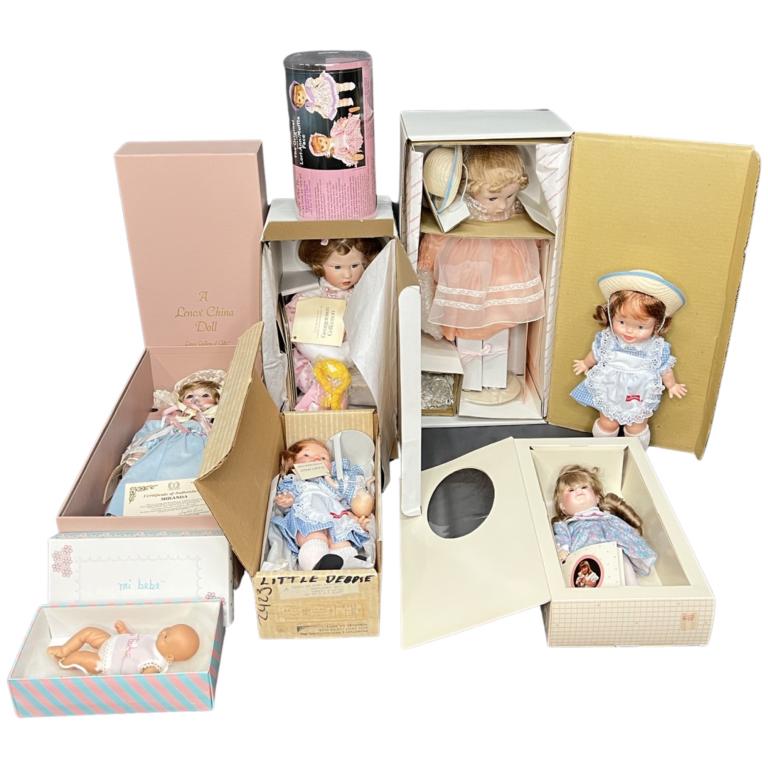 Group of Vintage Dolls- Clyde's, Lenox, Jesco: Group of Vintage Dolls- Clyde's, Lenox, Jesco. All are in mint/ near mint condition in original boxes.