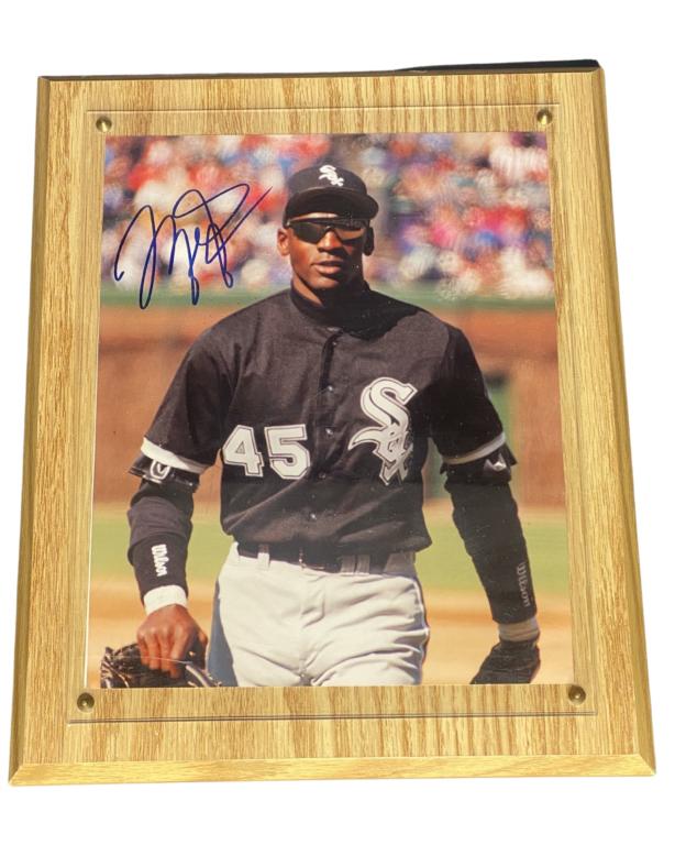 Michael Jordan Sox Baseball Signed Photograph (1 of 3)