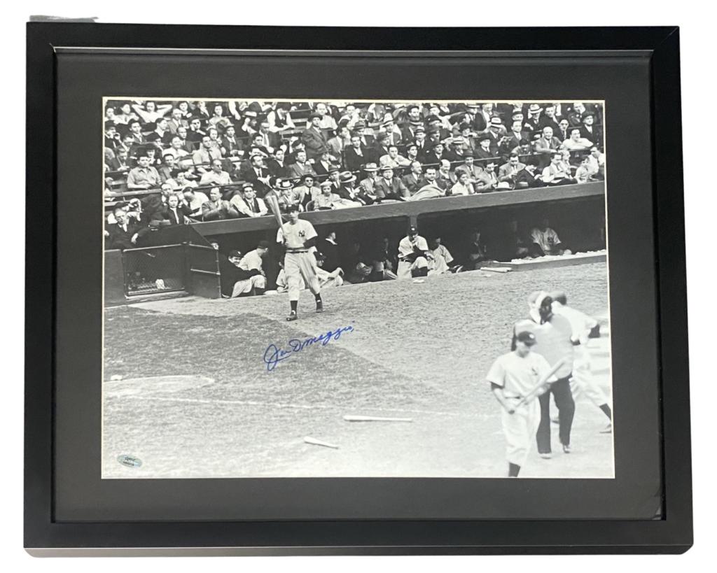 Joe DiMaggio Autographed 20" x 16" Photograph (1 of 5)