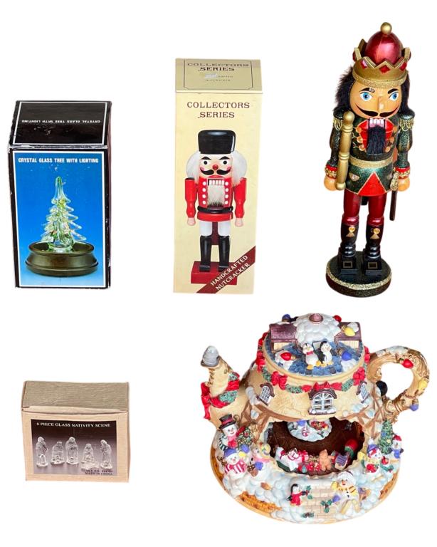 Christmas Holiday Decor- Nutcracker, Crystal Glass (1 of 9)