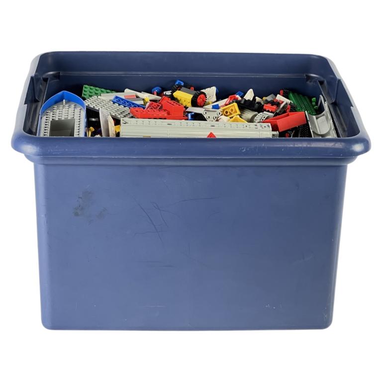 Large Container Filled with Vintage Lego Blocks (1 of 5)