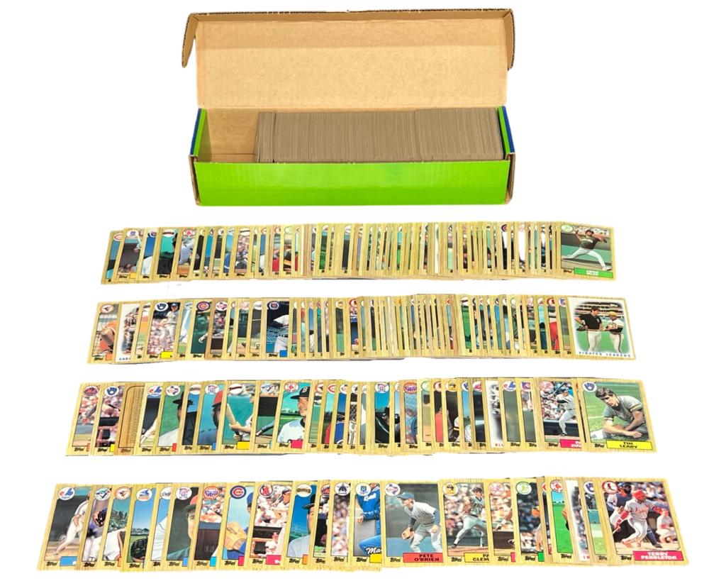 1987 Topps Baseball Complete Cards Set: 1987 Topps Baseball Complete Cards Set. Near mint Condition.