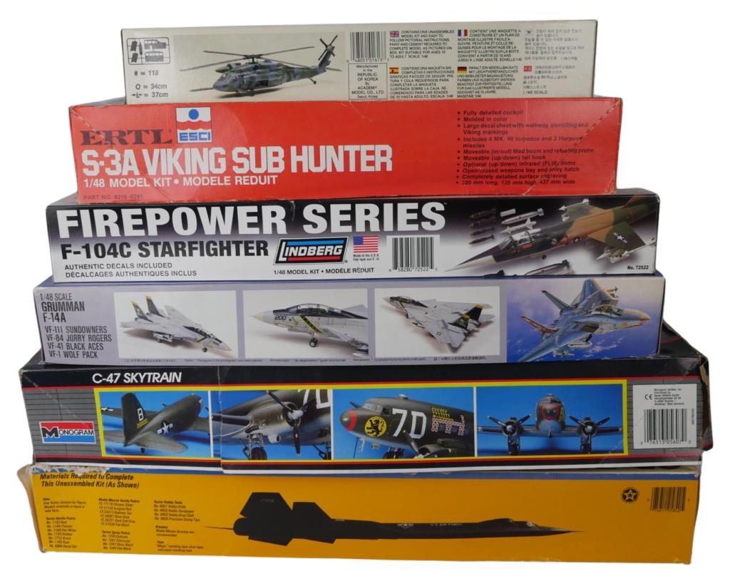 Vintage Military Airplanes Plastic Model Kits (1 of 7)