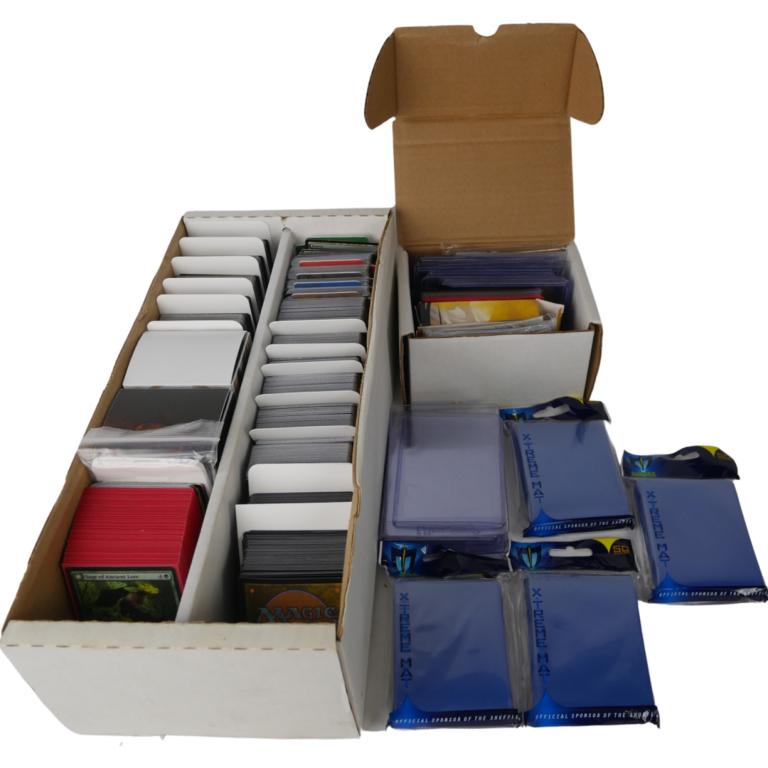 Large Group of Magic the Gathering Fantasy Cards: Large Lot of Magic the Gathering Fantasy Cards