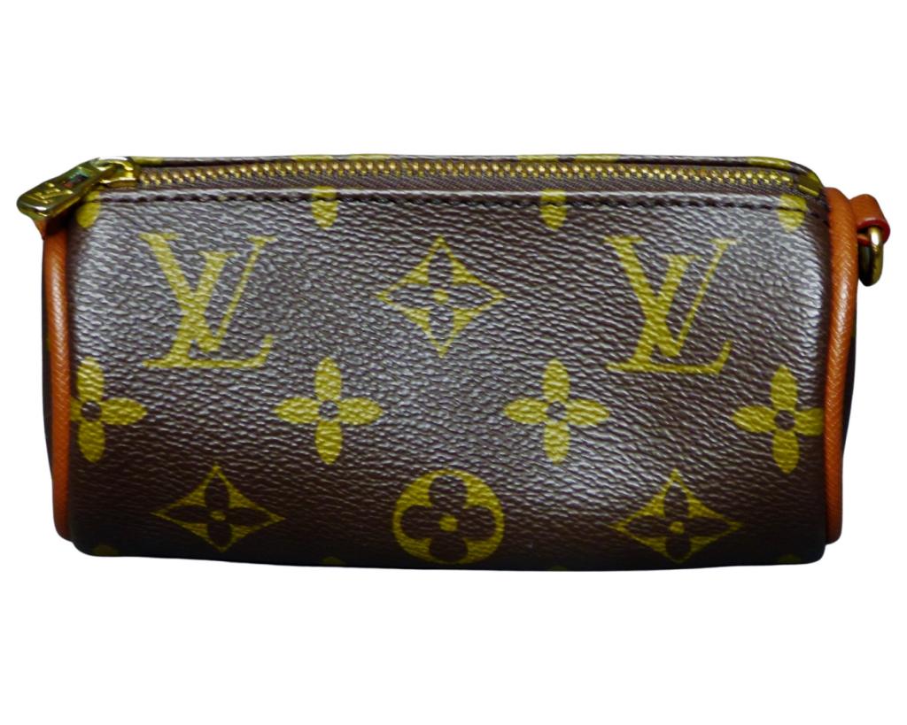 Louis Vutton Logo Golf Ball Case. (1 of 5)