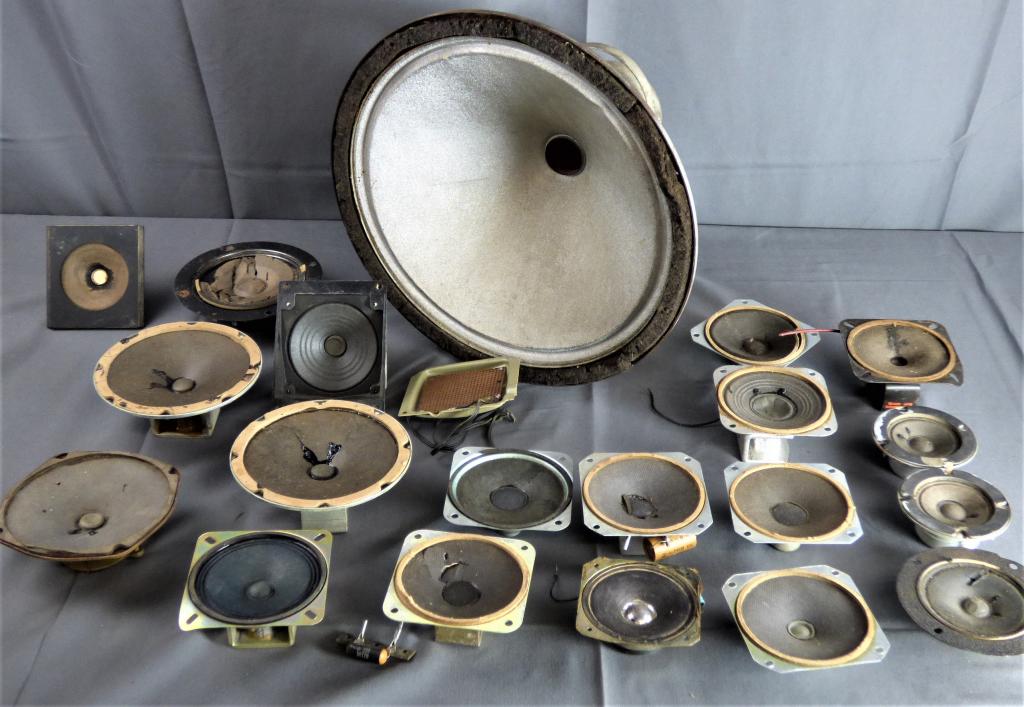 Large Group of Vintage Speakers: Large Group of Vintage Speakers. Larges is 12" dia. Used, show wear, some as found, untested.