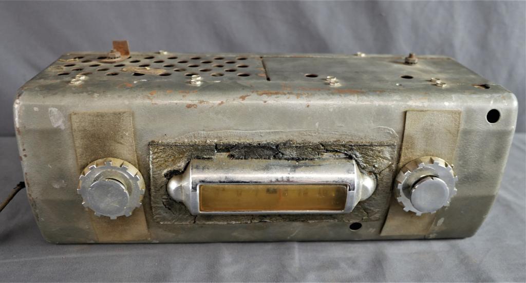 Vintage Car/ Truck Radio Receiver from 1940's (1 of 7)