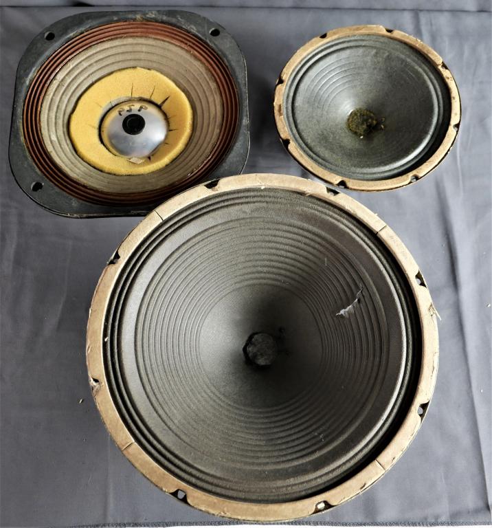 Lot of Vintage 12"-8" Speakers/ Loudspeakers: Lot of Vintage 12"-8" Speakers/ Loudspeakers. Used, show wear, untested.