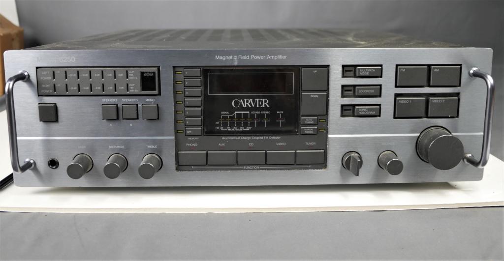 Carver 6250 Magnetic Field Power Amplifier Receivr (1 of 7)