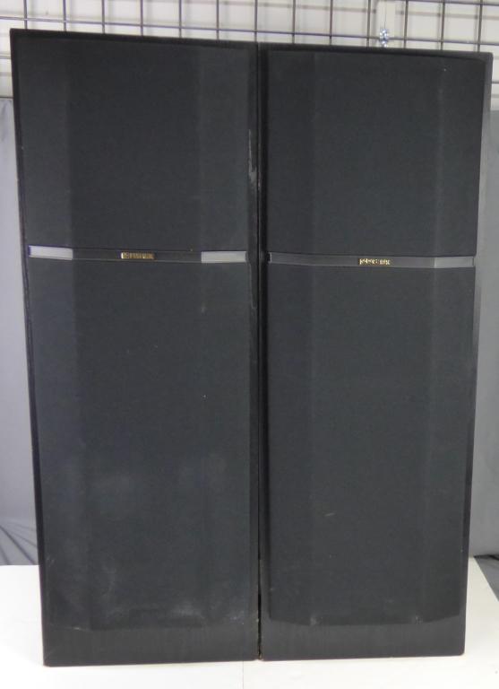 Pair of Vintage Fisher STV-9538 Stereo Speakers (1 of 13)