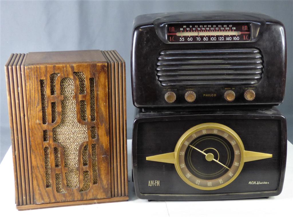 1940's-50's Tube Radios- Philco, RCA & AMP (1 of 13)
