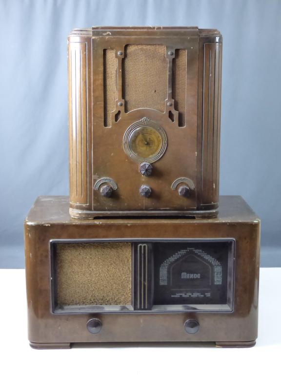 Two Vintage Tube Radios- Crosley & Mende (1 of 15)