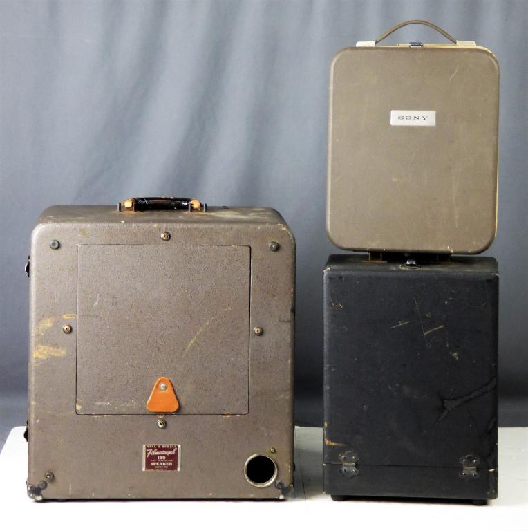 Vintage 8mm Movie Projector, Sony Tape Recorder (1 of 20)