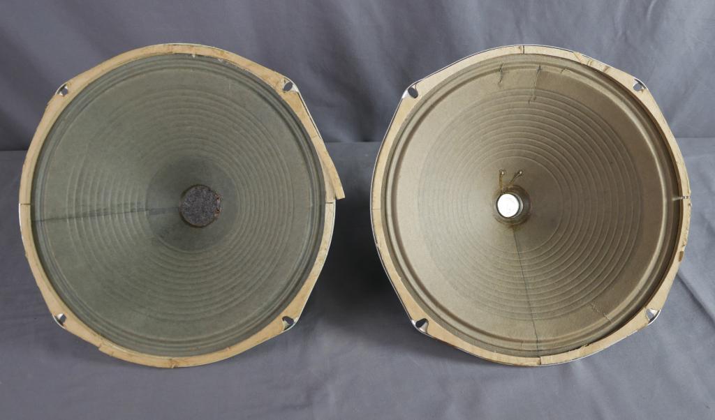 Two Large Vintage Magnavox 11" dia Speakers: Two Large Vintage Magnavox 11" dia Speakers. Some age related wear, untested.