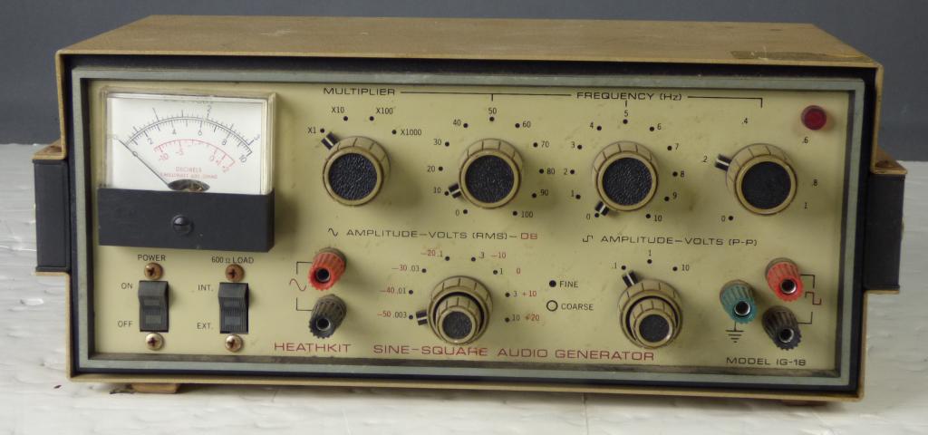 Heathkit Sine-Square Audio Generator Model IG-18 (1 of 4)