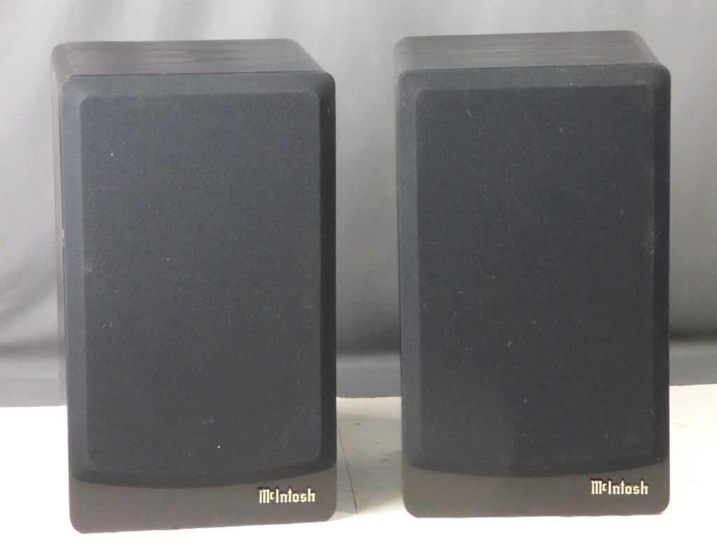 Pair of McIntosh LS-310 Audio Speakers (1 of 8)