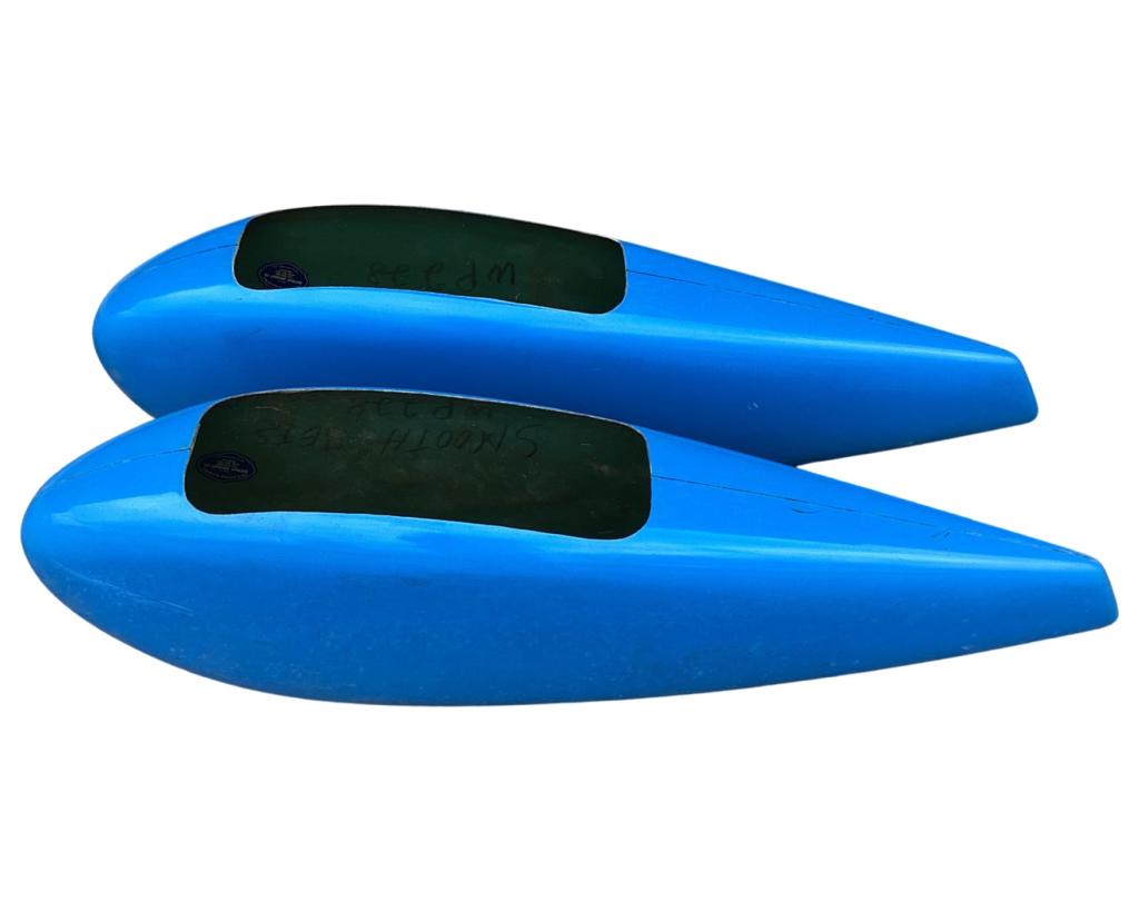 Vintage Fiberglass Small Airplane Floats/ Wheel Ps (1 of 4)