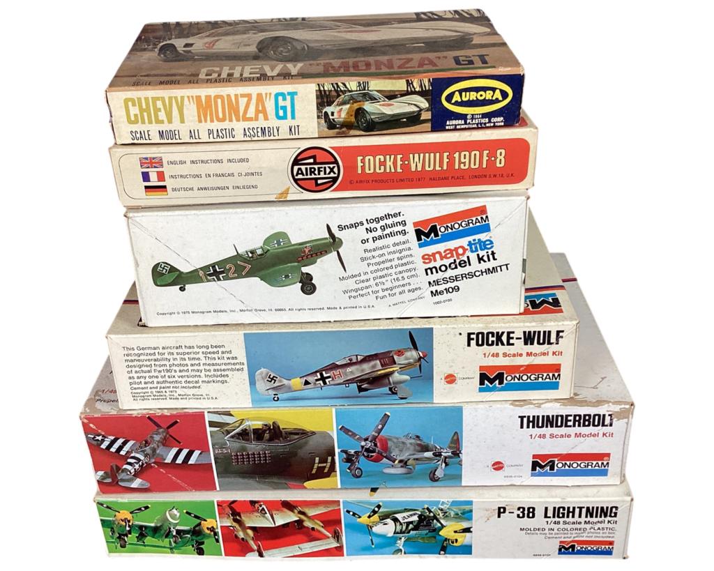 Vintage Military Airplanes Plastic Model Kits (1 of 4)