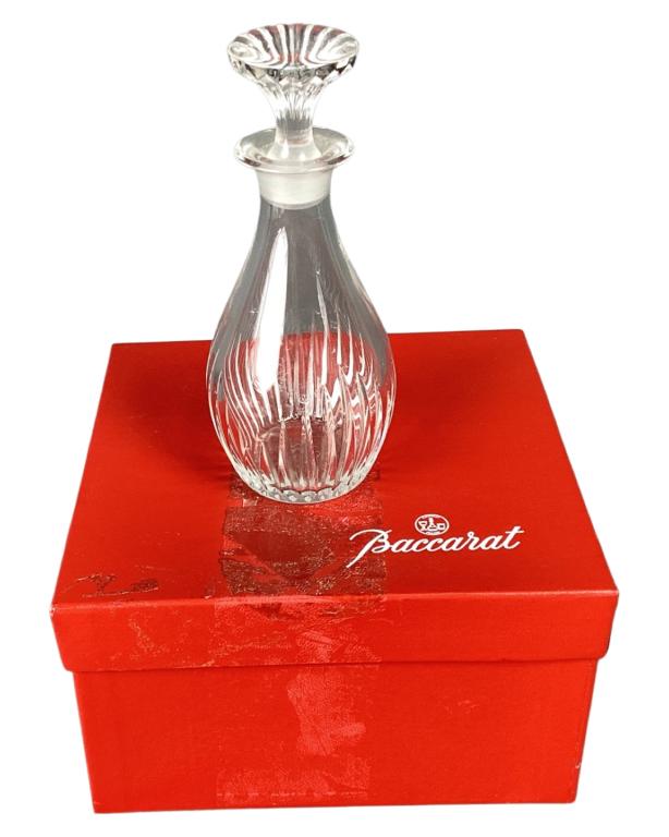 Baccarat Art Crystal "Iris" Perfume Bottle (1 of 6)