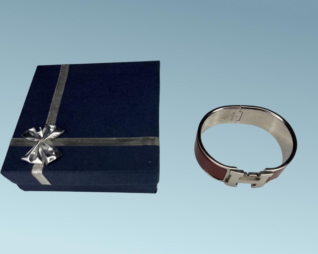 Hermes Clic Clac H Red Enamel Bracelet (1 of 6)