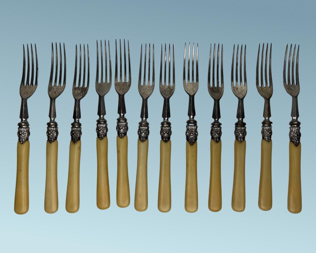12 pcs Silver Shanghai China Fish Forks Set (1 of 5)