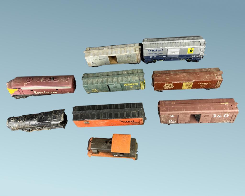 Lot of Vintage O Scale RR Toy Trains & Cars (1 of 7)