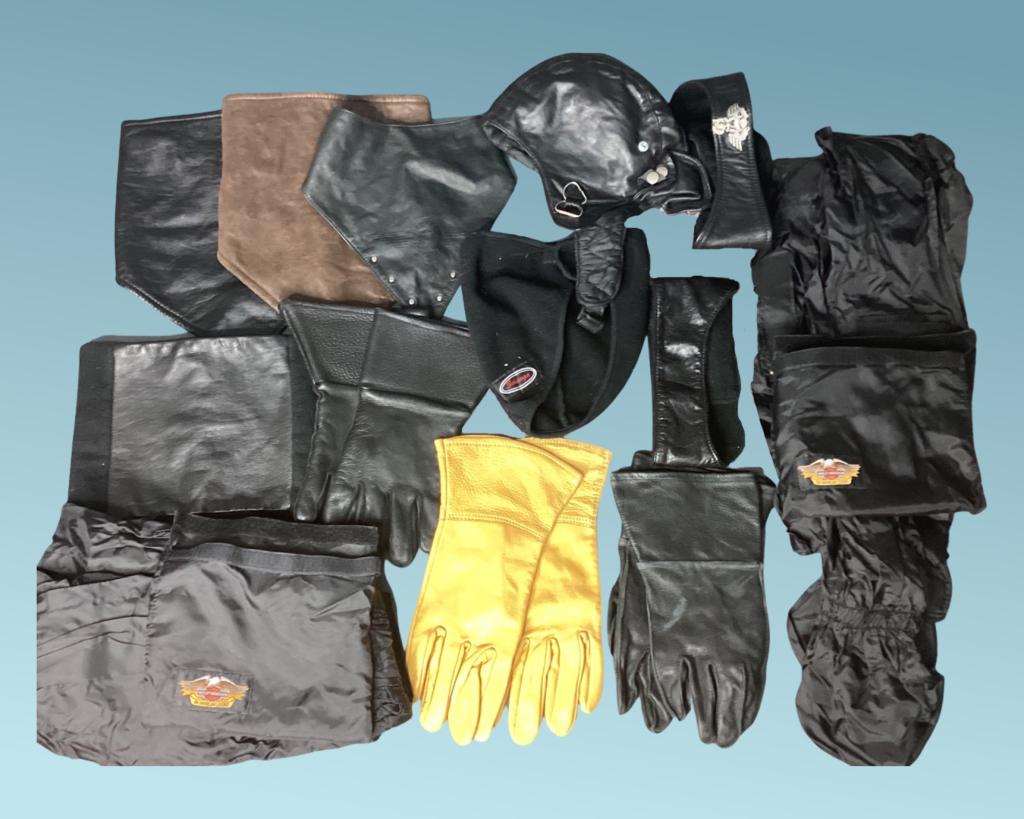 Motorcycle/ Biker Outfit- Gloves, Hats, Boot Cover (1 of 9)