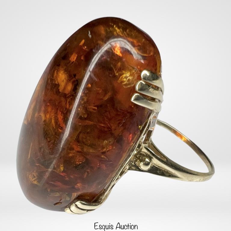 14k Gold Ladies Ring with Large Natural Amber (1 of 6)