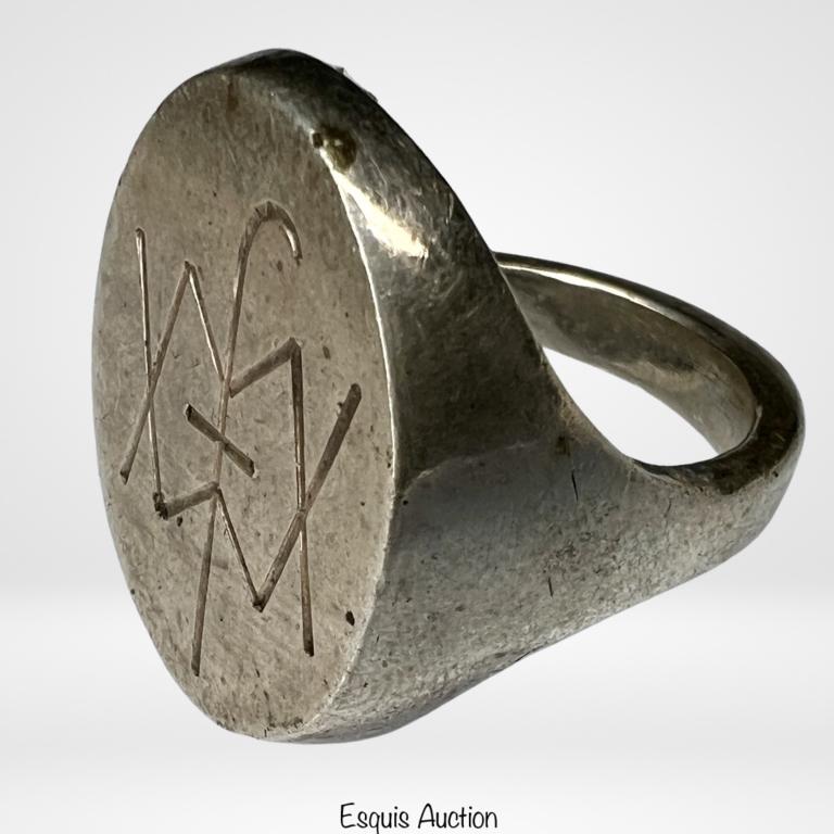 Vintage Men's Massive Sterling Silver Ring (1 of 4)