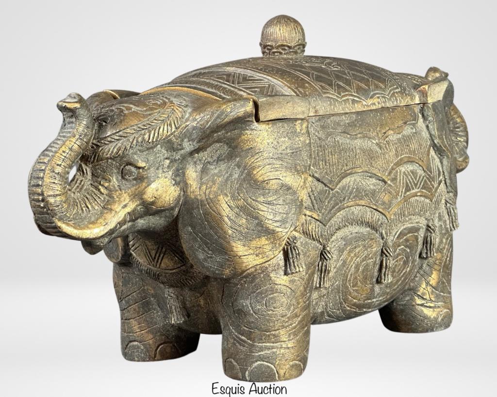 Large Dual Elephant Trinket/ Jewelry/ Storage Box (1 of 7)