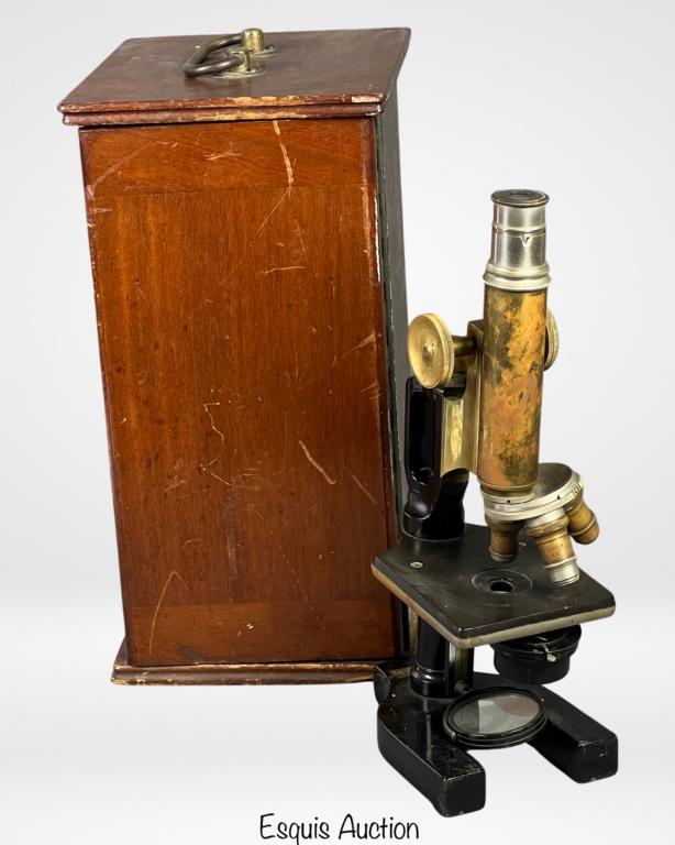 Antique Gundlach Manhattan Brass Microscope w/ Box (1 of 6)