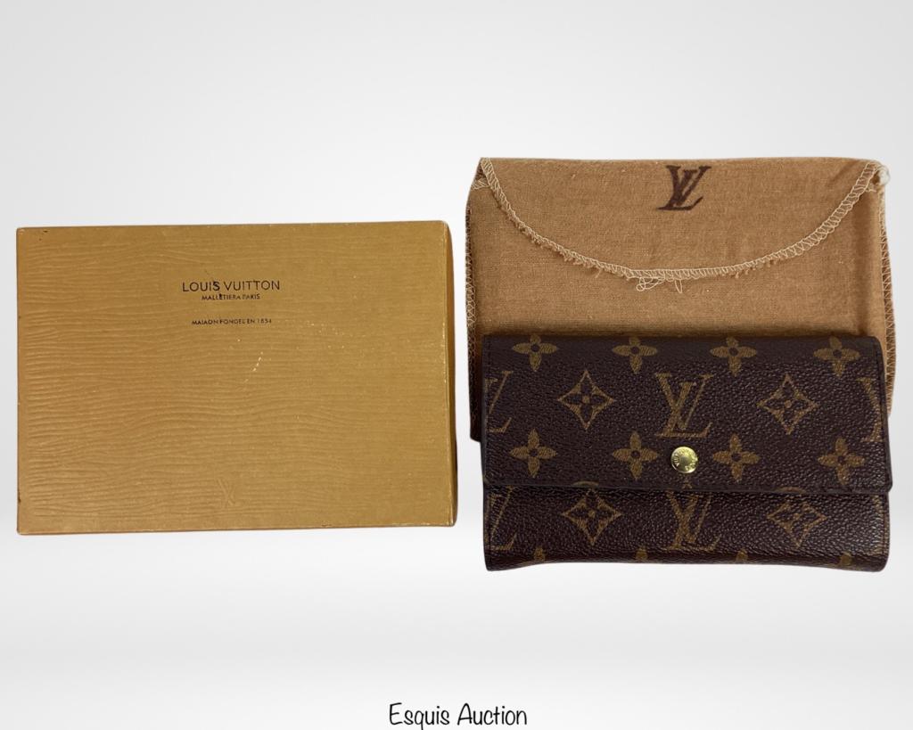 Louis Vuitton Monogram Canvas Wallet (1 of 7)