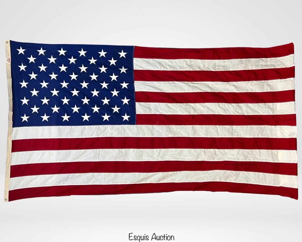 Large US American Flag- 113" x 58"- Valley Forge (1 of 6)