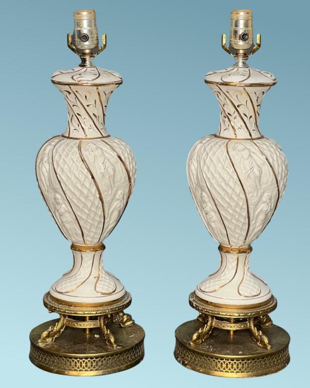 Pair of Vintage Italian Capodimonte Table Lamps (1 of 2)