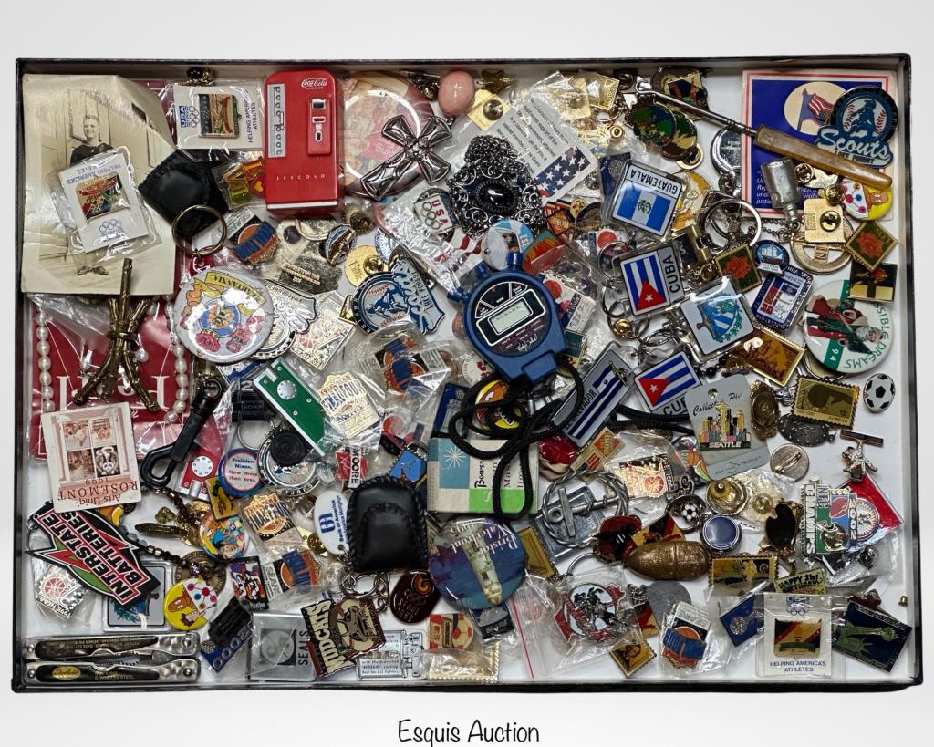 Grandpa's Junk Drawer Lot- Pins, Keychains, Badges: Grandpa's Junk Drawer Lot- Pins, Keychains, Badges, etc... Unsearched.