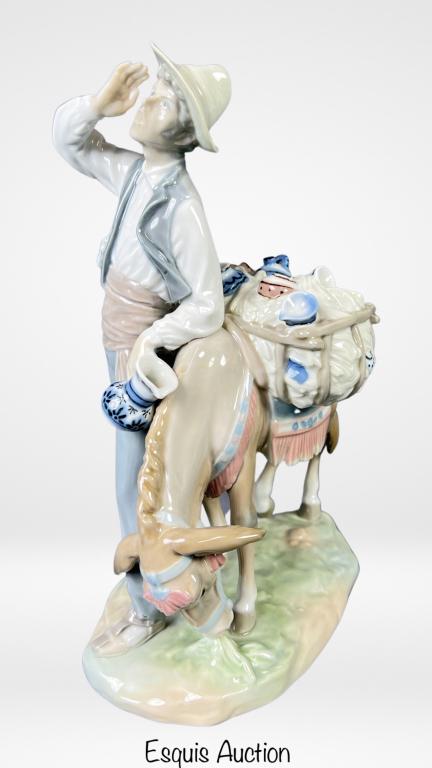 Lladro "Typical Peddler" 4859 Porcelain Figurine (1 of 6)