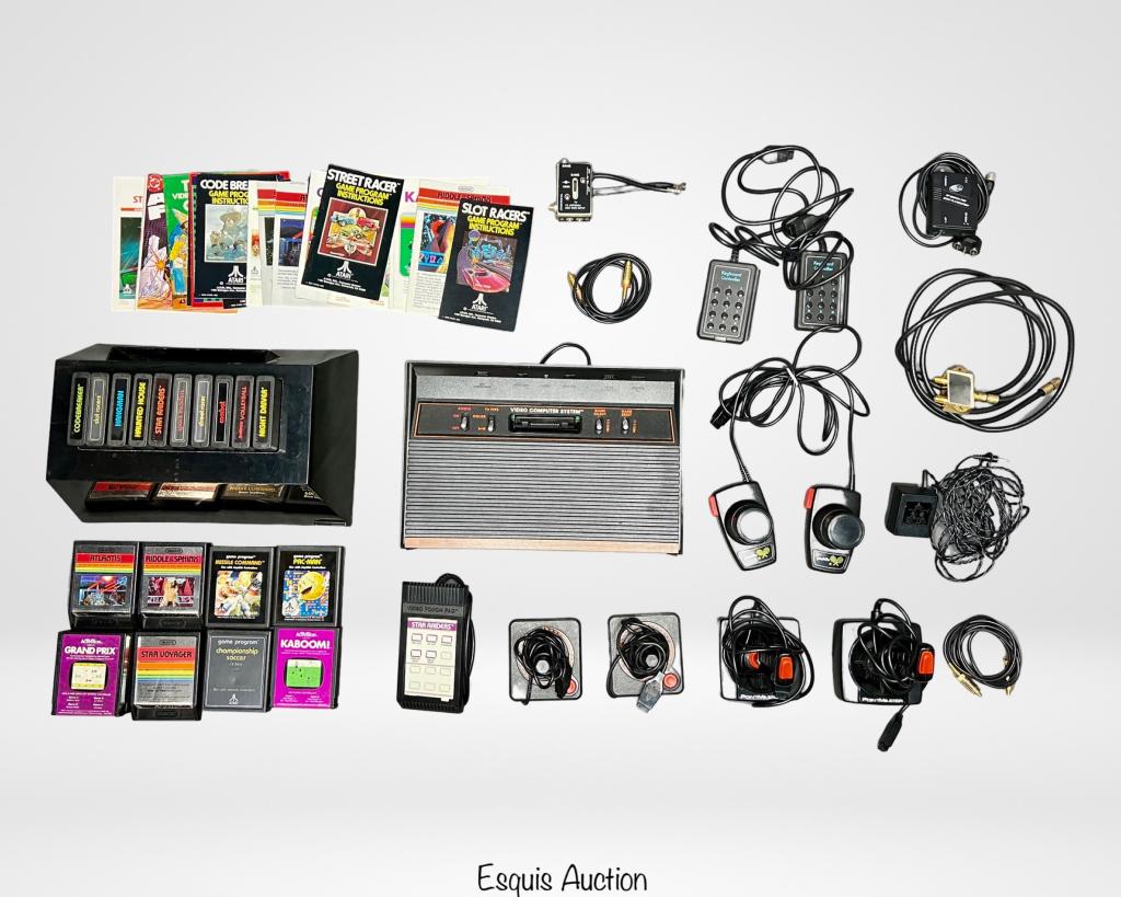 Vintage Atari Video Game Console with Games (1 of 11)