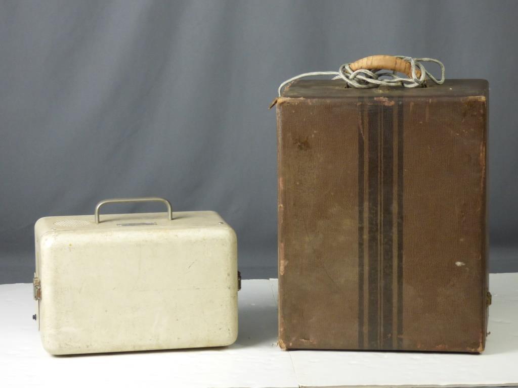 1930's WAAF Modulated Oscillator & Philco Voltmete (1 of 8)