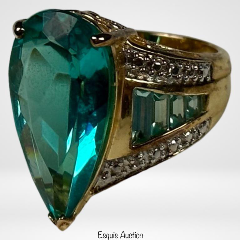 Sterling Silver Ladies Pear Shape Ring w/ Emerald (1 of 5)