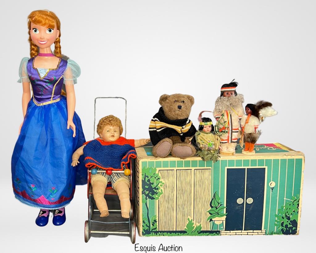 Vintage Dolls, Teddy Bear & Barbie Dream House (1 of 8)