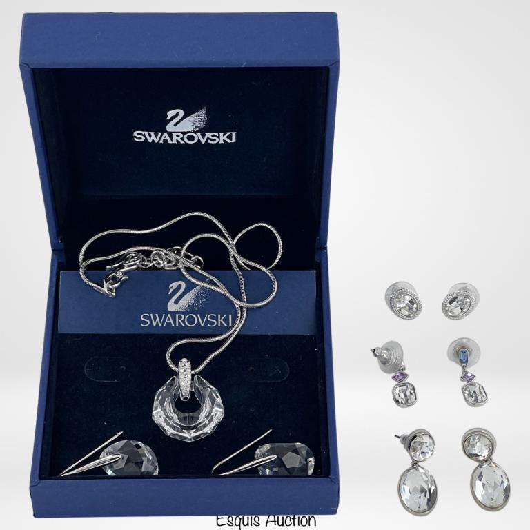 Swarovski Crystal Jewelry- Necklace and Earrings (1 of 9)