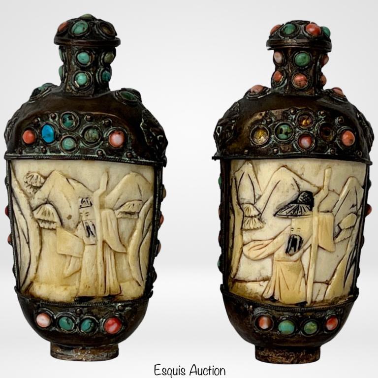 Two Antique Chinese Snuff Bottles (1 of 4)
