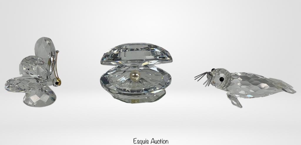 Swarovski Crystal Figurines- Shell w/ Pearl, Seal, (1 of 4)