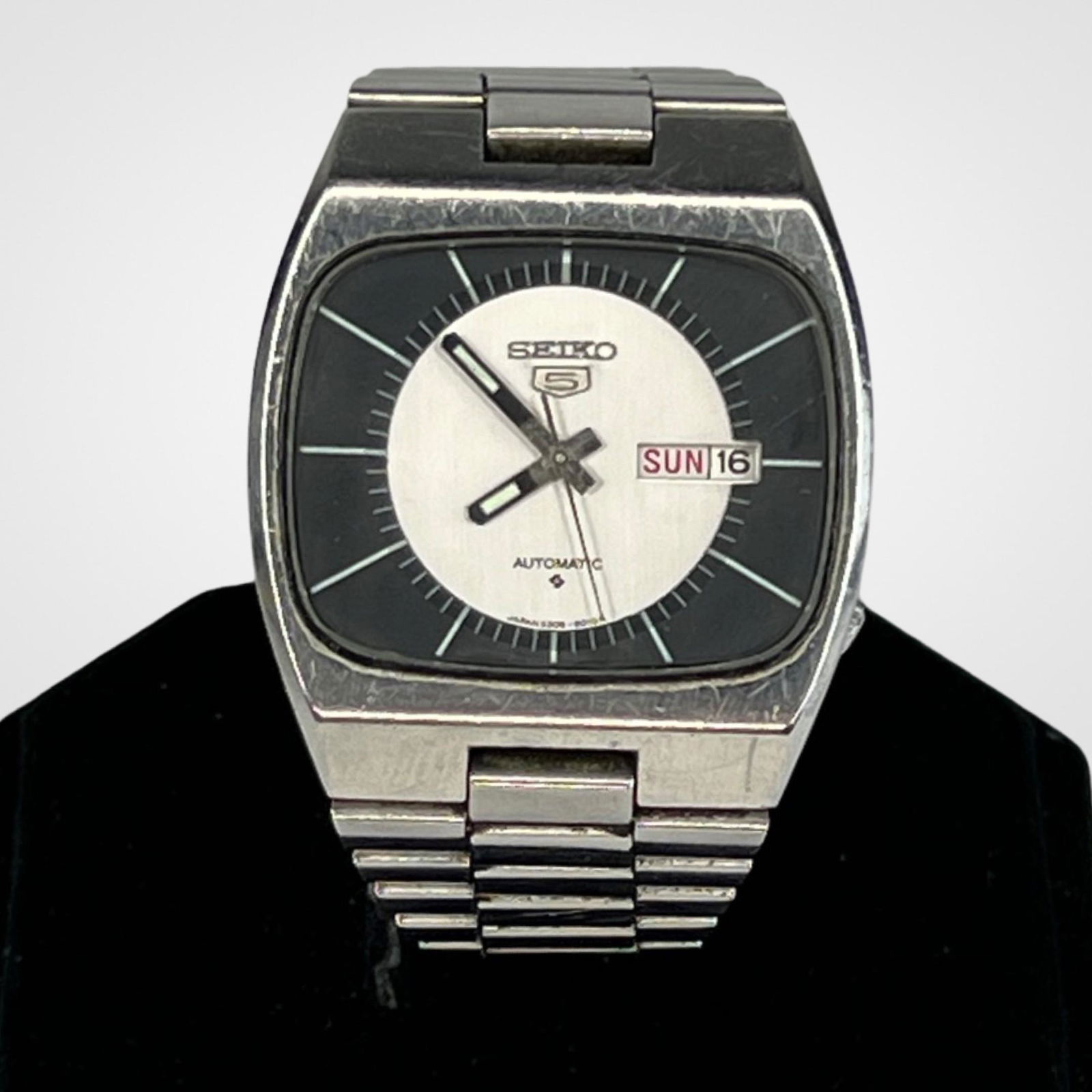 Vintage Men's Seiko Automatic Day/ Date Watch (1 of 5)