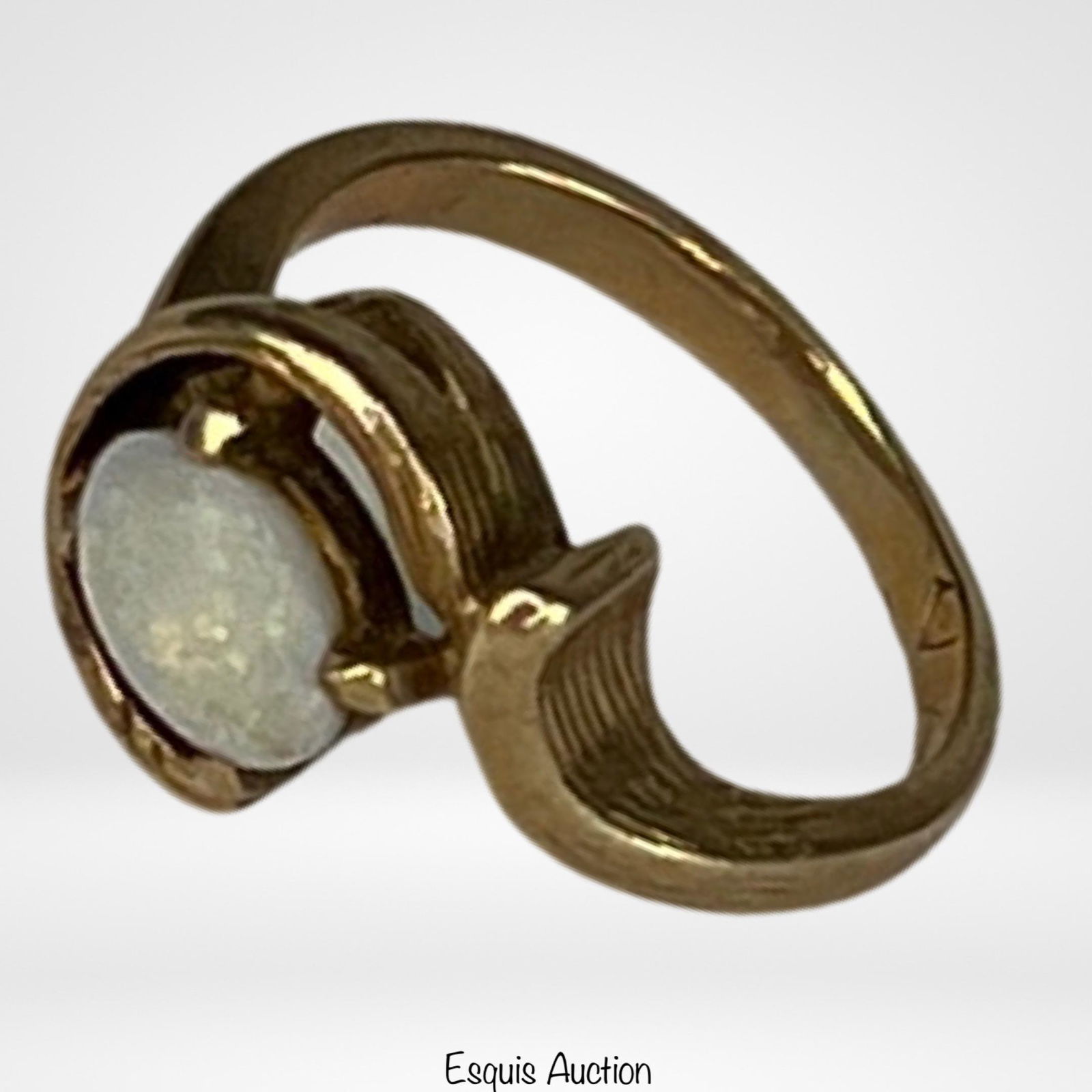 Vintage Ladies 14k Gold Solitaire Opal Ring (1 of 4)