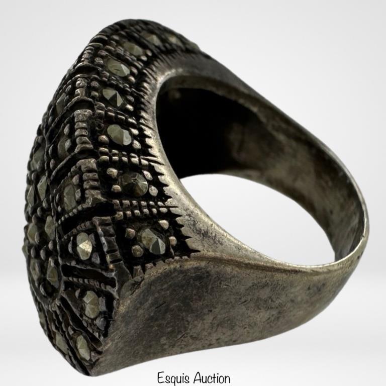 Vintage Ladies Sterling Silver Marcasite Ring: Vintage LadiesSterling Silver Marcasite Ring. Size- 5 3/4. Good Condition.