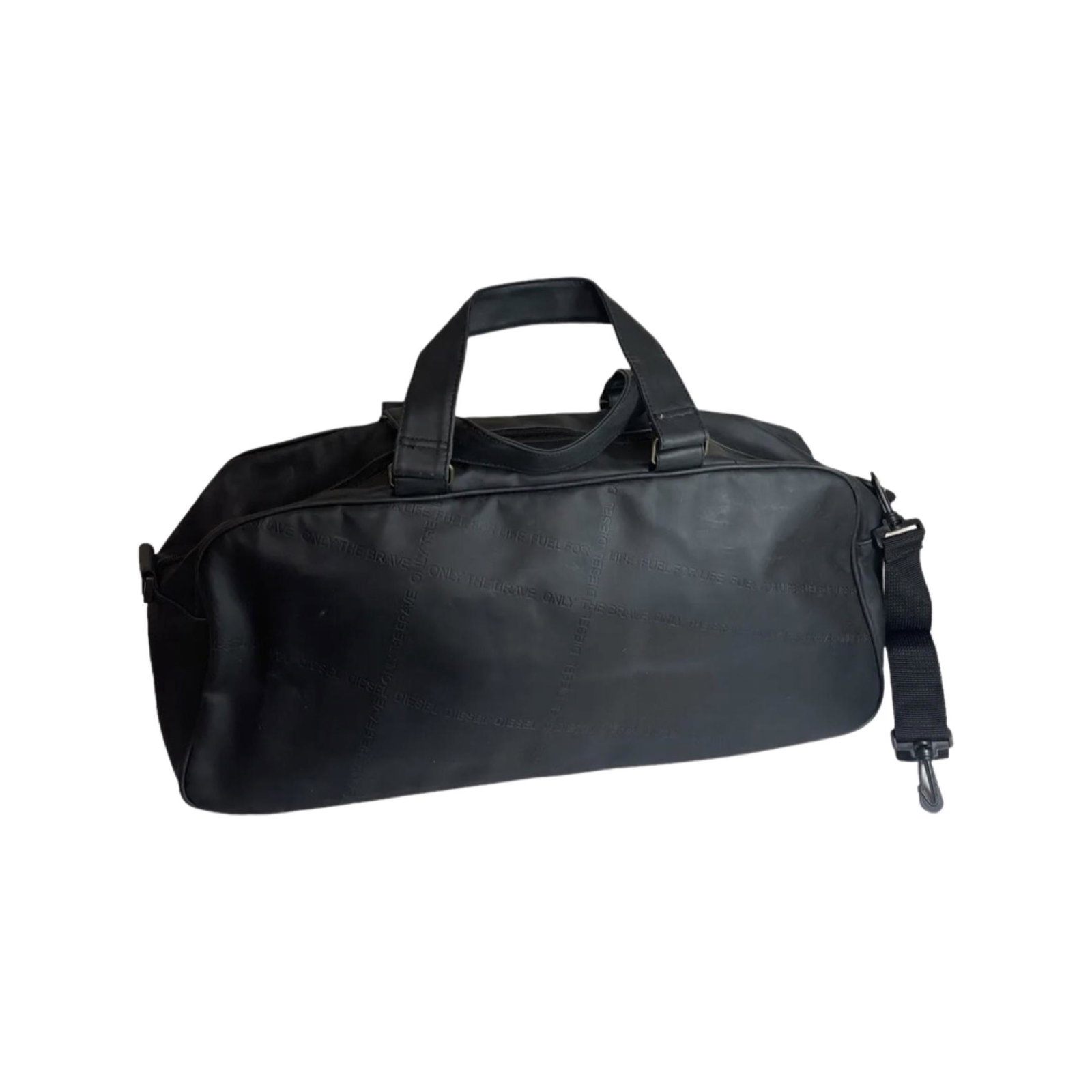 Diesel Gym Bag/Weekend Duffel Carry On: Large Diesel Gym Bag/Weekend Duffel Carry On Black Color Polyurethane Only The Brave.SIZE 19x10 Inches.Good Condition!!!