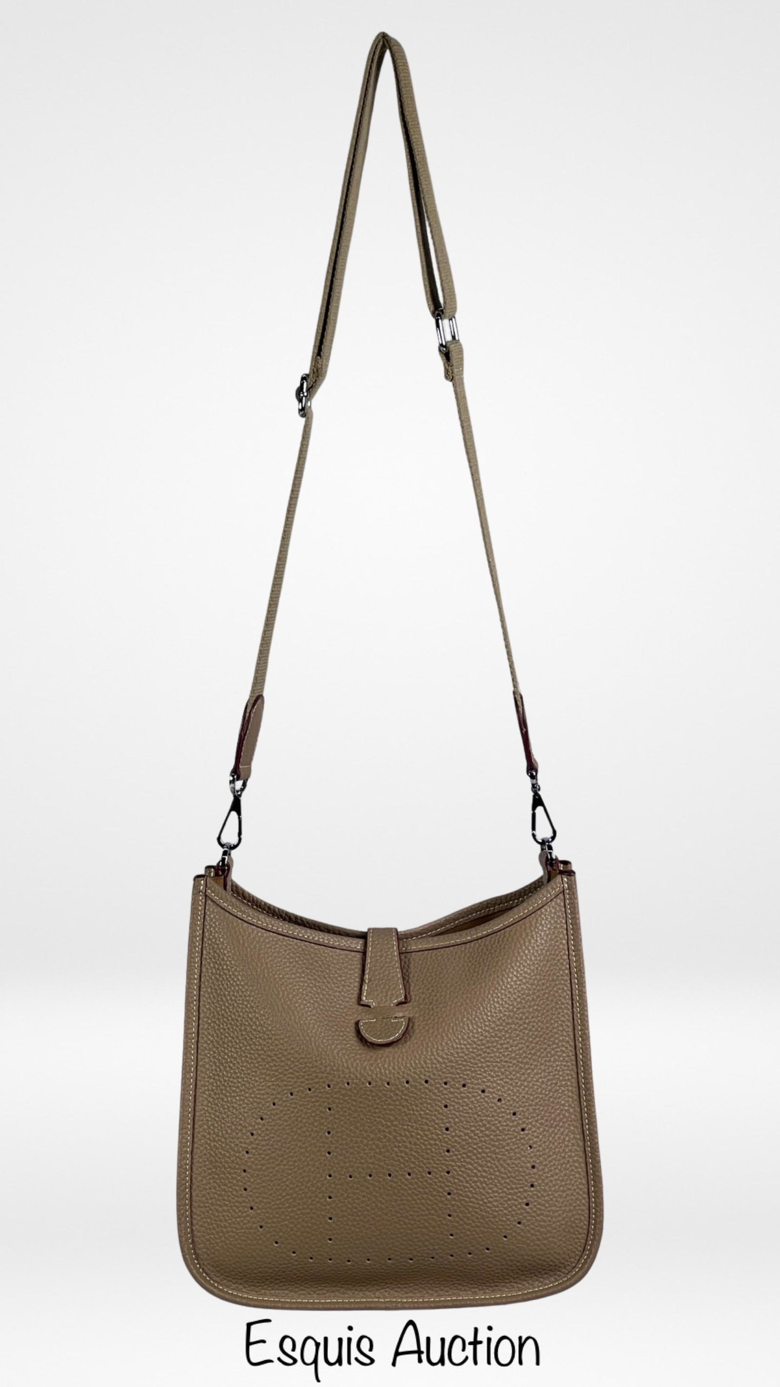 Hermes Evelyne Shoulder Bag/ Purse/ Handbag (1 of 4)